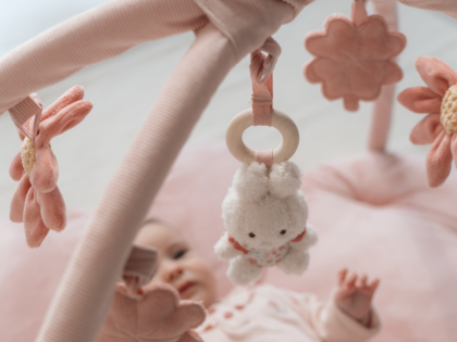 Hracia deka s hrazdou zajačik Miffy Lucky Blossom Little Dutch