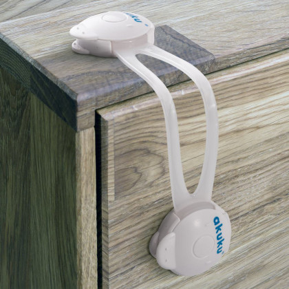 Univerzálne zabezpečenie skriniek a zásuviek 16 cm Akuku