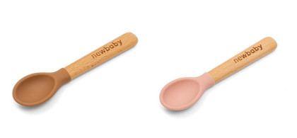 Silikónová lyžička s drevenou rukoväťou New Baby