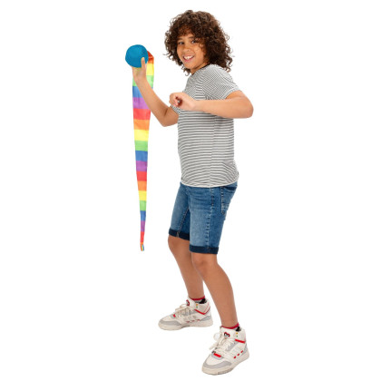 Loptička mäkká s dlhým chvostíkom látka 100 cm dúhový