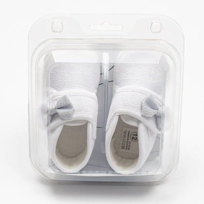 Dojčenské capáčky s mašličkou New Baby biela