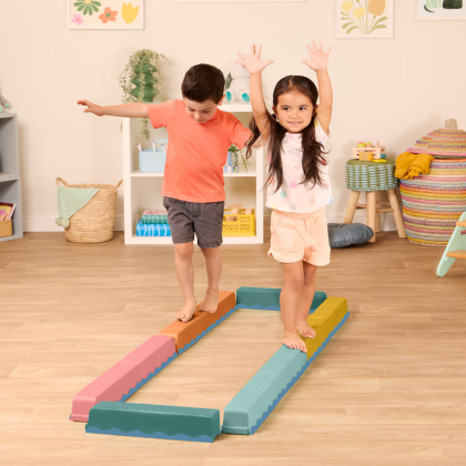 Prekážková dráha Balance & Hop 10 ks B-Toys