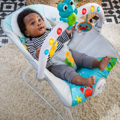 Lehátko hudobné vibračné so svetlami Kick to It Neptune do 9 kg Baby Einstein