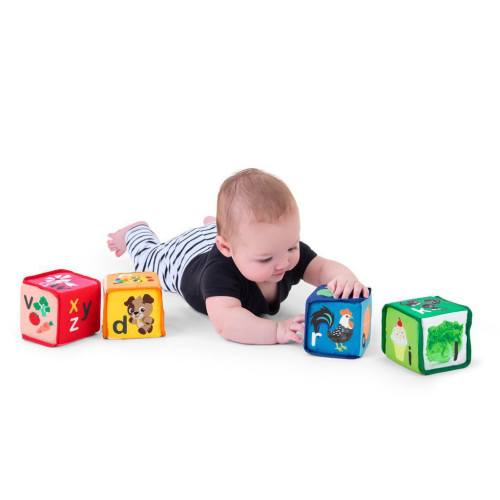 Hračka textilné kocky abeceda Alpha Stacks™ 4 ks 3 m+ Baby Einstein