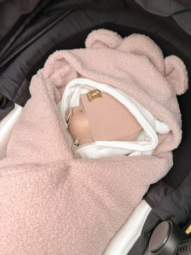 Oteplený fusák, deka s kapucňou do autosedačky Baránok Baby Nellys