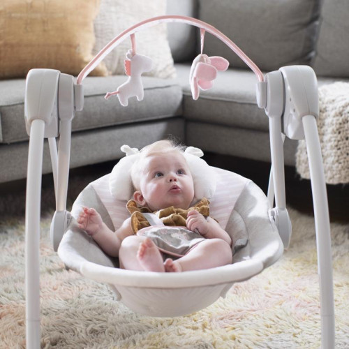 Hojdačka s melódiou Flora the Unicorn™ 0 m+ do 9 kg Ingenuity