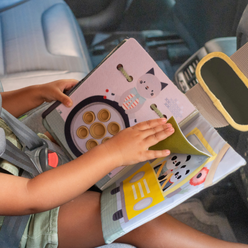 Knižka s aktivitami do auta Busy Book Taf Toys