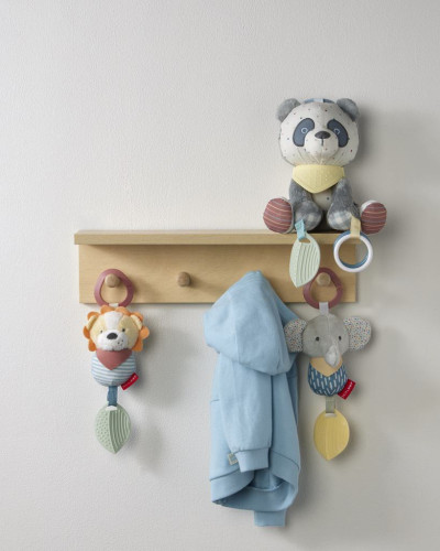 Hračka závesná aktívna Bandana Buddies Panda Skip Hop