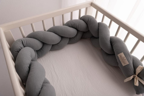 Mušelínový mantinel vrkoč 200 cm Babymatex - chránič do postieľky