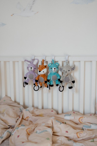 Hrkálka plyš 30 cm záves na postieľku/kočík 0 m+ babyted