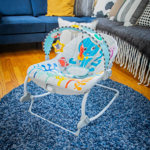 Lehátko hudobné vibračné Kick to It Opus do 18 kg Baby Einstein
