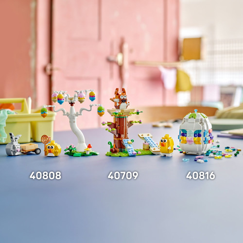 Veľkonočný zajačik, kuriatko a zber vajíčok Lego