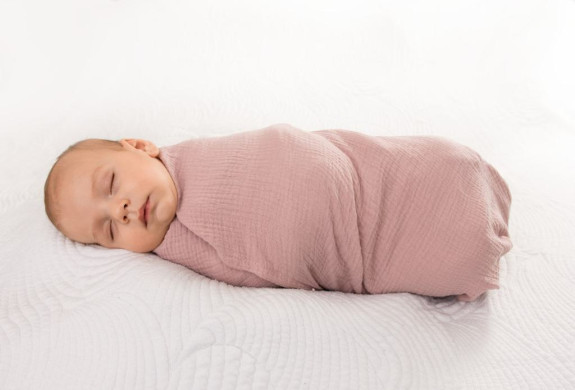 Mušelínová zavinovačka tesná 120 x 80 cm Babymatex