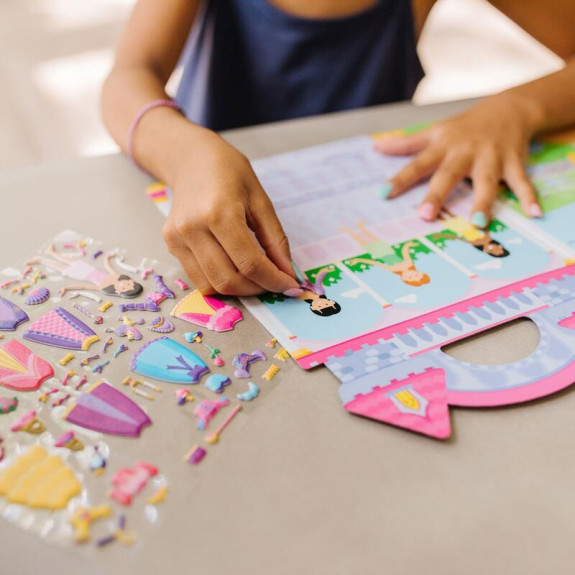 Adhézny zošit so samolepkami Princezné Melissa & Doug
