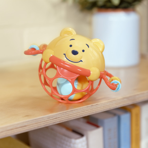 Hračka Oball hrkálka Winnie the Pooh Jingle & Shake™ 0 m+ Bright Starts