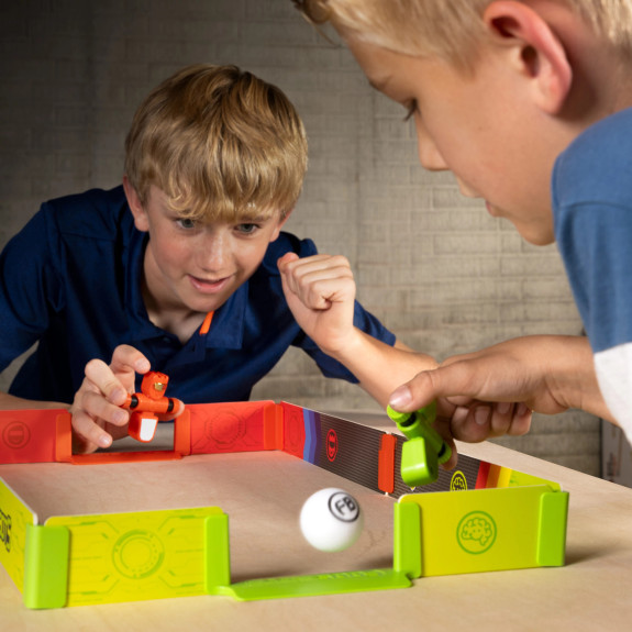 Foosbots štádium battle robo-futbal so štadiónom set Fat Brain