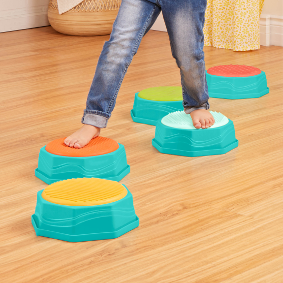 Prekážková dráha so stupienkami Balance & Build B-Toys