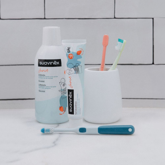 Detská zubná pasta Baby/Kids s jahodovou príchuťou - 50 ml Suavinex