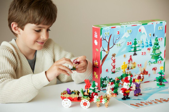 Adventný kalendár (600 ks) Plus-Plus