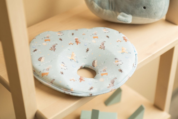 Ergonomický tvarujúci vankúšik pre bábätko Sensillo