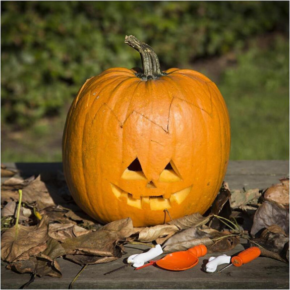 Sada 5 nástrojov na vyrezávanie halloweenskej tekvice