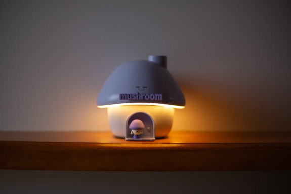 Zvlhčovač vzduchu a LED lampička 2 v 1 - hubka, Mary's