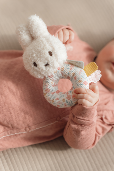 Hrkálka králiček Miffy Lucky Blossom Little Dutch
