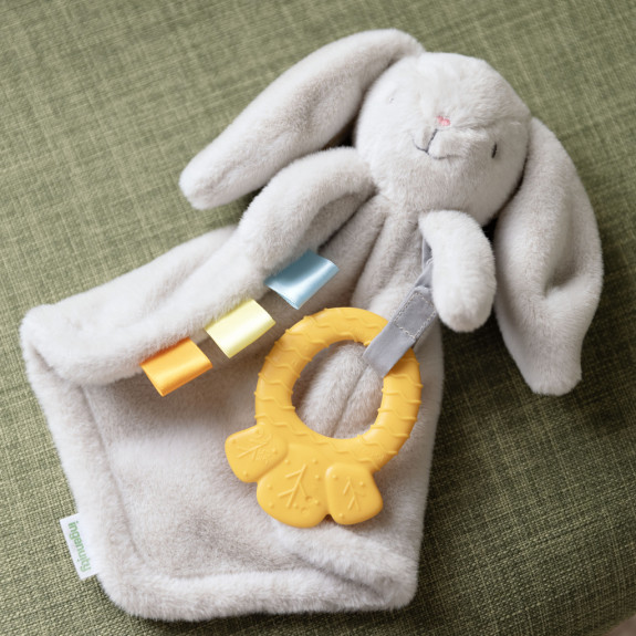 Hračka maznáčik s hryzátkom zajačik Cozy Sylvi™ 0 m+ Ingenuity