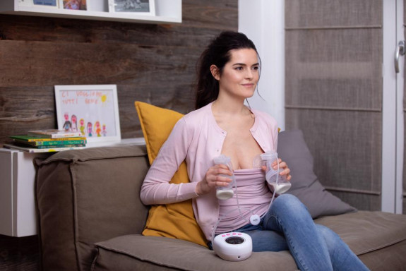Odsávačka materského mlieka elektrická Double Pink Chicco