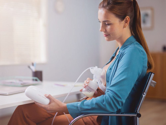 Odsávačka materského mlieka elektrická Premium nabíjacia SCF396/31 Philips Avent