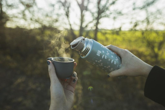 Termoska na tekutiny so silikónovým držiakom 400 ml Zopa