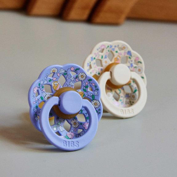 Cumlíky z prírodného kaučuku 2ks 0 - 6 mesiacov Liberty Boheme Bibs