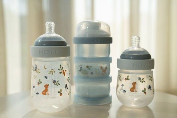 Dojčenské fľaše 165 ml + 240 ml + 2 cumlíky Little Dutch
