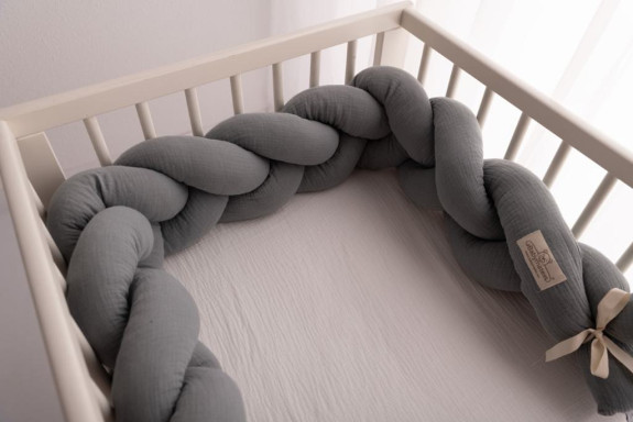 Mušelínový mantinel vrkoč 200 cm Babymatex - chránič do postieľky