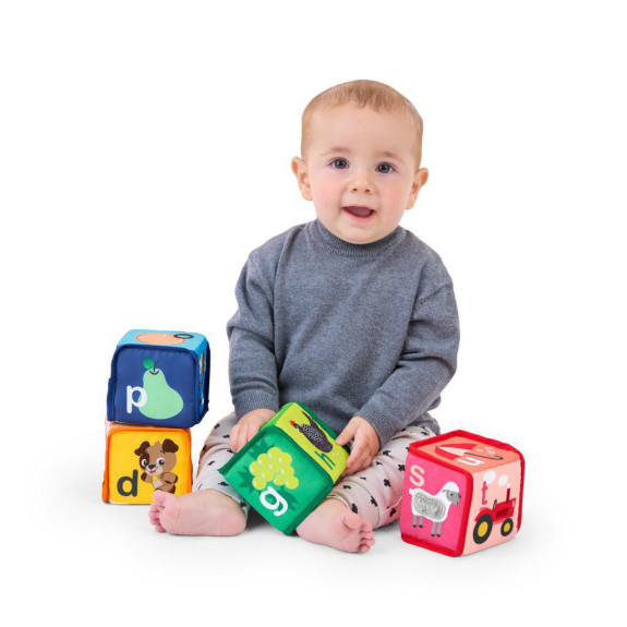 Hračka textilné kocky abeceda Alpha Stacks™ 4 ks 3 m+ Baby Einstein