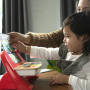 Hračka drevená hudobný klavír Cal's First Melodies Magic Touch HAPE 6 m+