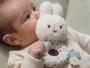 Hrkálka králiček Miffy Lucky Leaves Little Dutch
